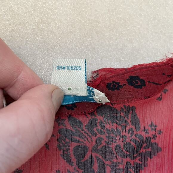 Sundance Shirt‎ Women Small Red Black Elodie Floral Popover Crinkle Whimsigoth - Picture 7 of 12